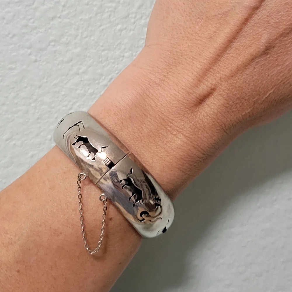 Vintage Mexican sterling silver Picasso bullfight storytelling bracelet EUC! - Picture 11 of 13